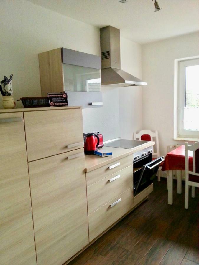 Ingrids Ferienwohnung Mit Balkon In Thiede Naehe See Salzgitter Exterior photo