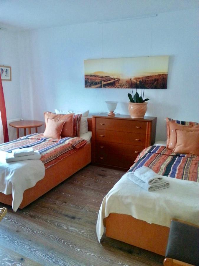 Ingrids Ferienwohnung Mit Balkon In Thiede Naehe See Salzgitter Exterior photo